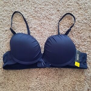 NWT Coobie 36 A Bra..  Padded Underwire, removable straps.